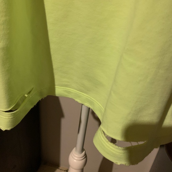 Forever 21 Mens Neon Green Distressed Tee - Picture 4 of 8